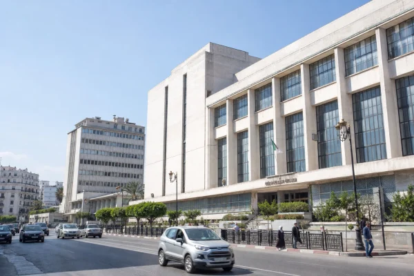Incendie à Alger : le drame de Mohammadia relance la sécurité des centres d’accueil pour enfants en Algérie