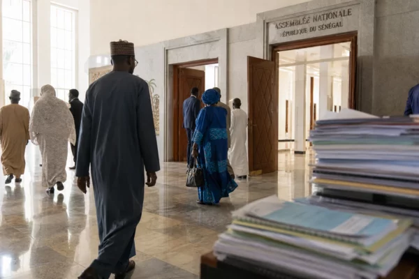 Au Sénégal, les fonds politiques relancent le débat sur la transparence après l’offensive du Pastef