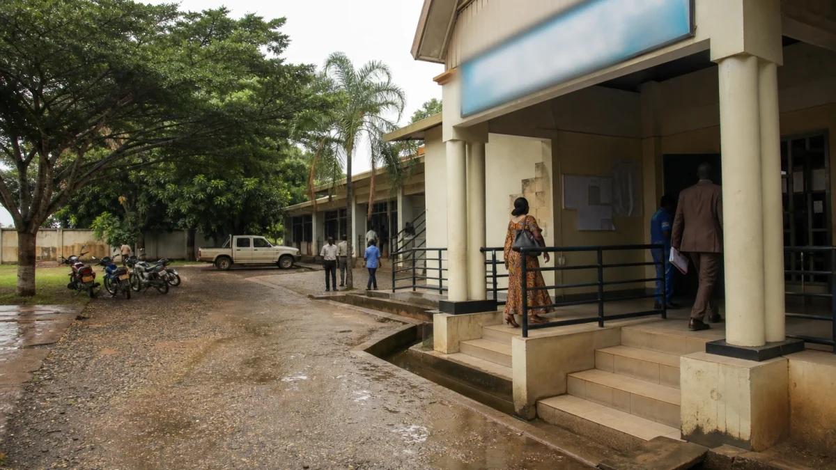 Au Soudan du Sud, la route de Yambio à Mundri se dégrade et bloque l’aide aux déplacés de l’Équatoria-Occidental