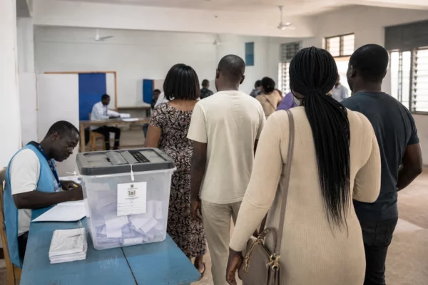 Quatre lectures africaines pour lire le désir, la guerre et la mémoire autrement pendant l’été