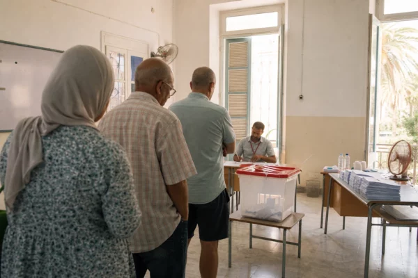En Tunisie, la canicule fracture le quotidien entre records de chaleur, alertes météo et délestages électriques