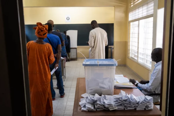 À Dakar, le bras de fer autour de Pape Thiaw révèle la bataille entre la FSF et l’État sénégalais sur son indemnité
