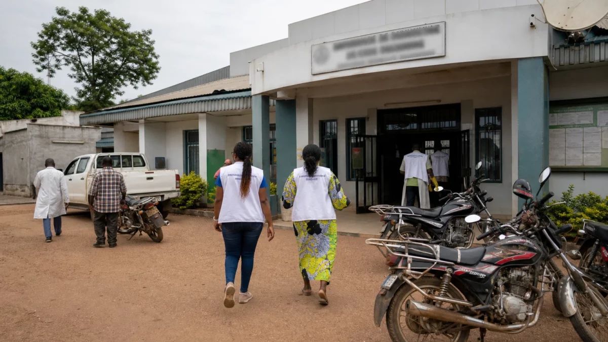 Ebola en RDC et en Ouganda : une riposte fragile face à une flambée qui dépasse les frontières des Grands Lacs
