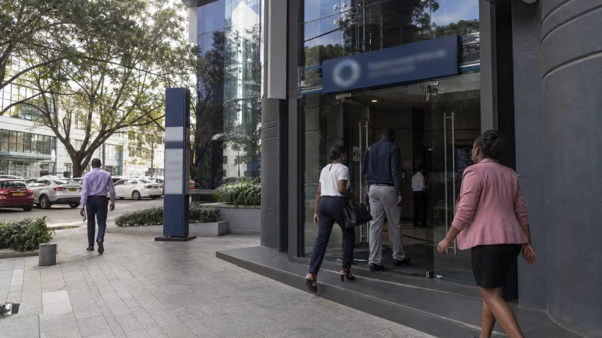 Au Kenya, KCB et la BERD réorientent 100 millions de dollars vers les PME, les femmes et les projets verts