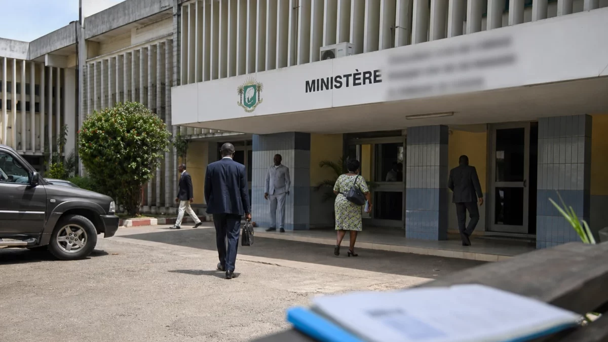 Côte d’Ivoire: la lutte contre l’orpaillage clandestin s’intensifie face à des réseaux plus mobiles et à des terres déjà abîmées