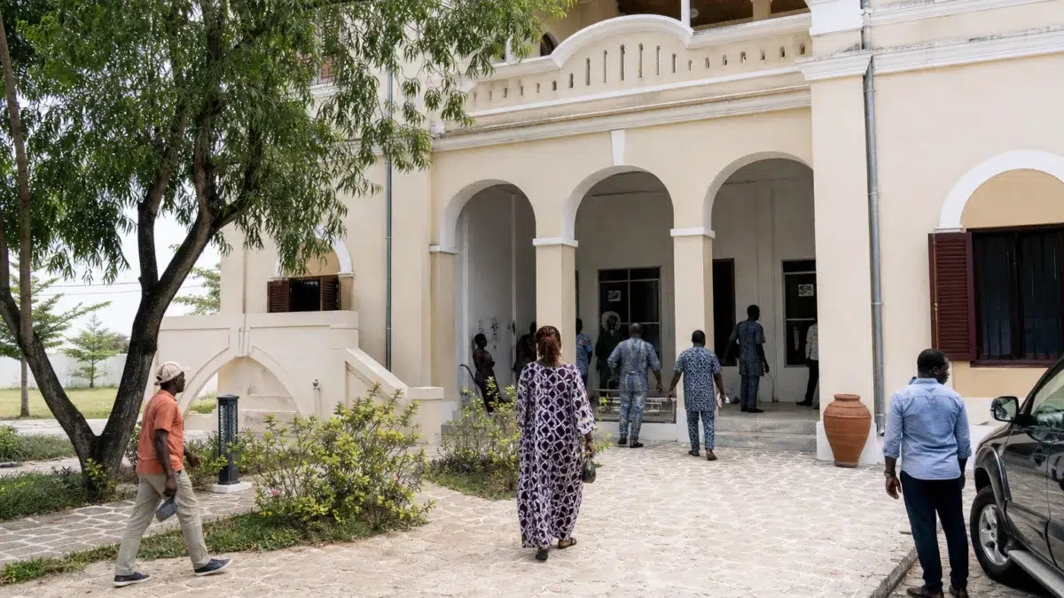 Grand-Bassam transforme son patrimoine en moteur culturel et touristique pour la Côte d’Ivoire