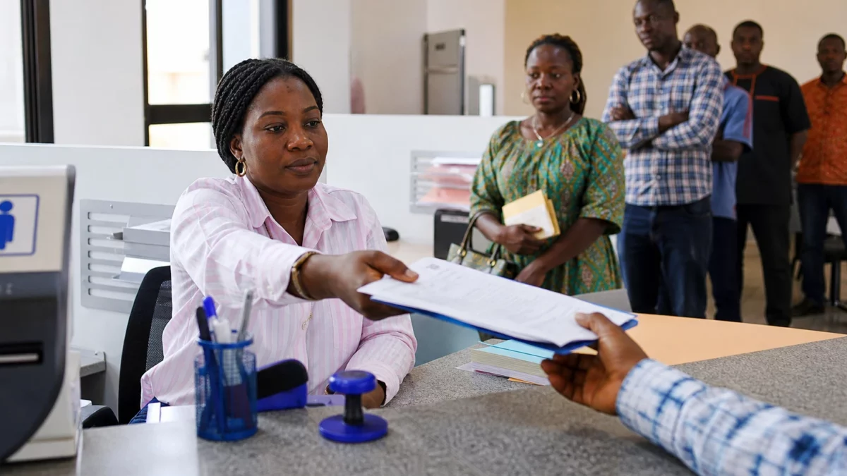Au Burkina Faso, le CSC durcit le ton contre Canal+ et transforme un litige sur la RTB en test de souveraineté