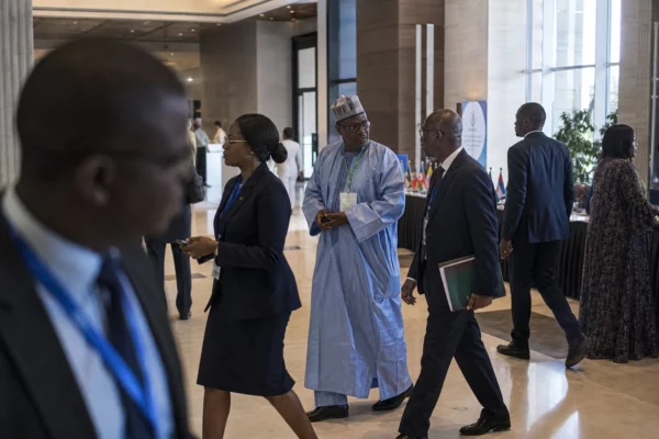 À Dakar, Diomaye Faye transforme sa coalition en parti et rebat les cartes de la majorité sénégalaise
