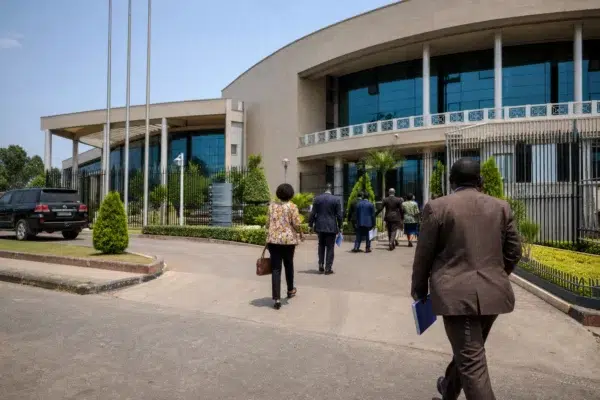 En RDC, Tshisekedi mise sur un dialogue national pour désamorcer la crise politique et sécuritaire