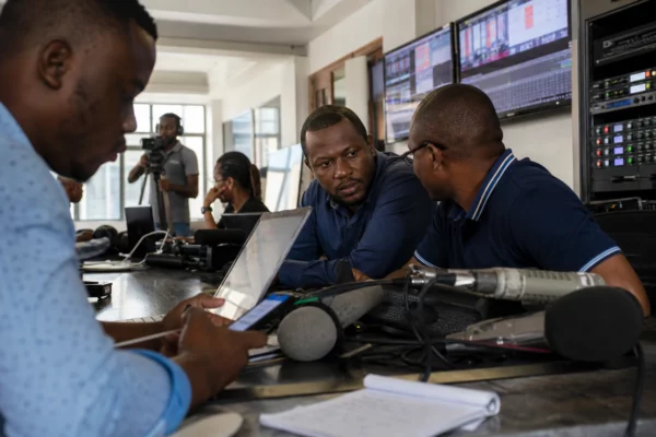 À Kinshasa, l’opposition suspend sa marche et teste le pouvoir autour du dialogue national en RDC