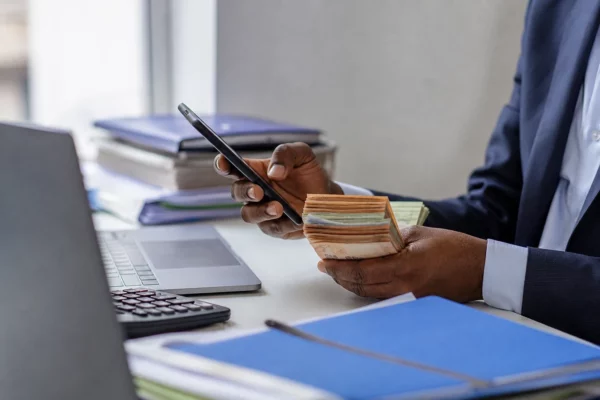 Afreximbank lève 1,5 milliard de dollars et renforce son rôle clé dans le financement du commerce africain