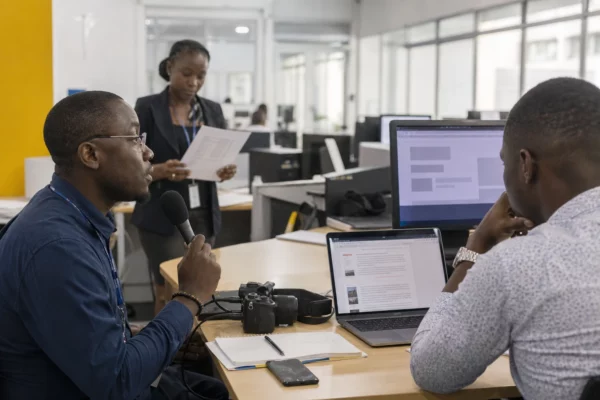 En Côte d’Ivoire, Banque Atlantique ouvre le mobile money aux 12-17 ans avec contrôle parental