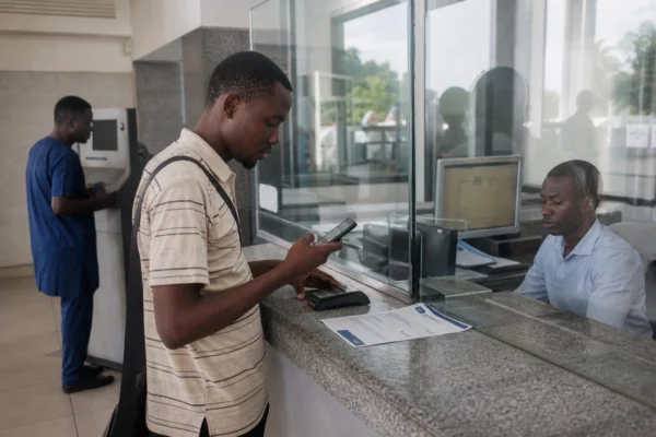 En République démocratique du Congo, les cartes premium se jugent désormais à la fluidité des paiements plus qu’aux privilèges visibles