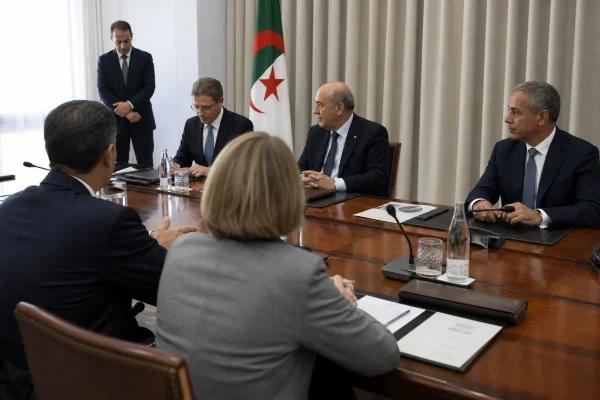 Algérie et Allemagne: Tebboune transforme la visite de Berlin en levier diplomatique, industriel et médical