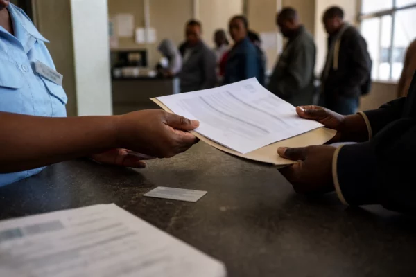 À Johannesburg, le Parlement panafricain pousse l’Afrique du Sud à répondre aux violences contre les migrants