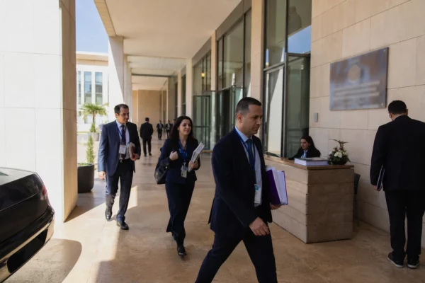 À Rabat, le Maroc et la France accélèrent leur rapprochement avec des accords concrets et un traité d’amitié en vue