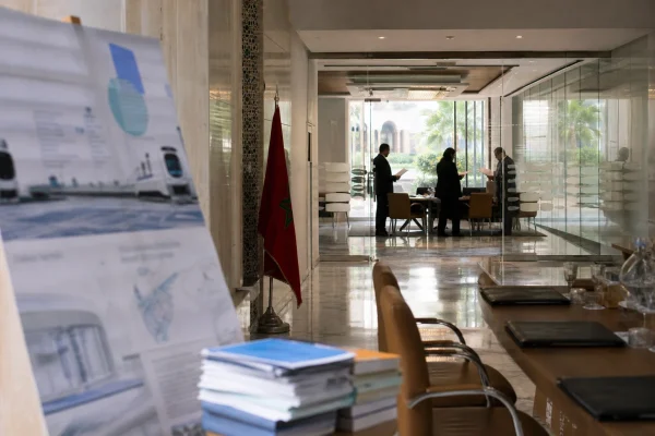 À Rabat, le Maroc et la France relancent leur coopération avec 14 accords ciblés sur l’eau, le rail et la recherche