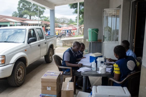 Ebola en RDC : un modèle de risque cible les zones de santé à surveiller en Ituri et dans l’est