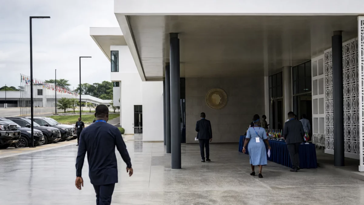 À Freetown, la Cédéao doit trancher sur la sécurité régionale, l’AES et la relève de sa Commission
