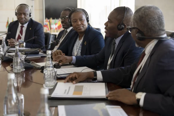 Washington cible l’Afrique avec des tarifs plus lourds, entre pression sur les exportations et fragilité de l’Agoa