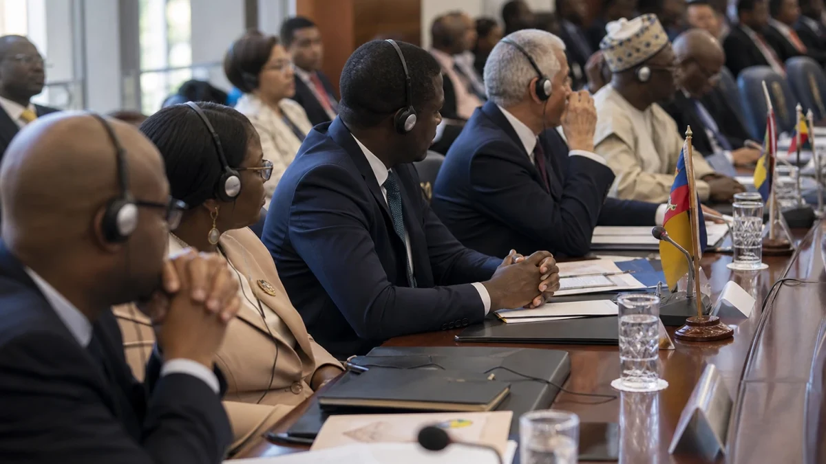 À Yaoundé, le procès Martinez Zogo met la justice camerounaise face aux premiers récits qui relient enquête, gendarmerie et pouvoir