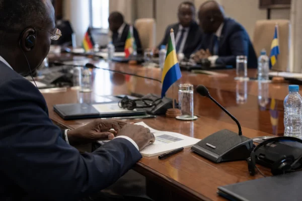 À São Tomé-et-Príncipe, la réélection de Carlos Vila Nova relance le débat sur la stabilité politique et la croissance