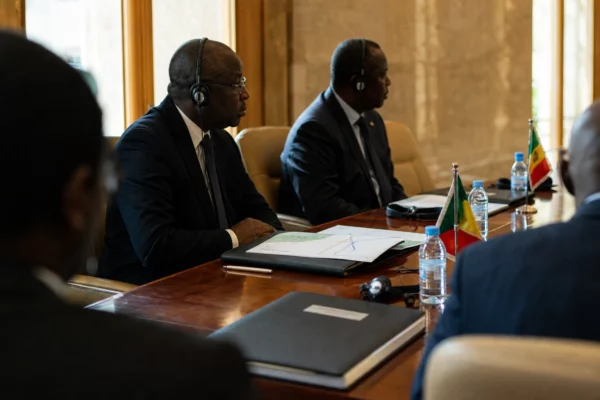 Au Sénégal, le TER franchit une étape décisive avec les études du prolongement vers Thiès financées par l’UE et l’AFD