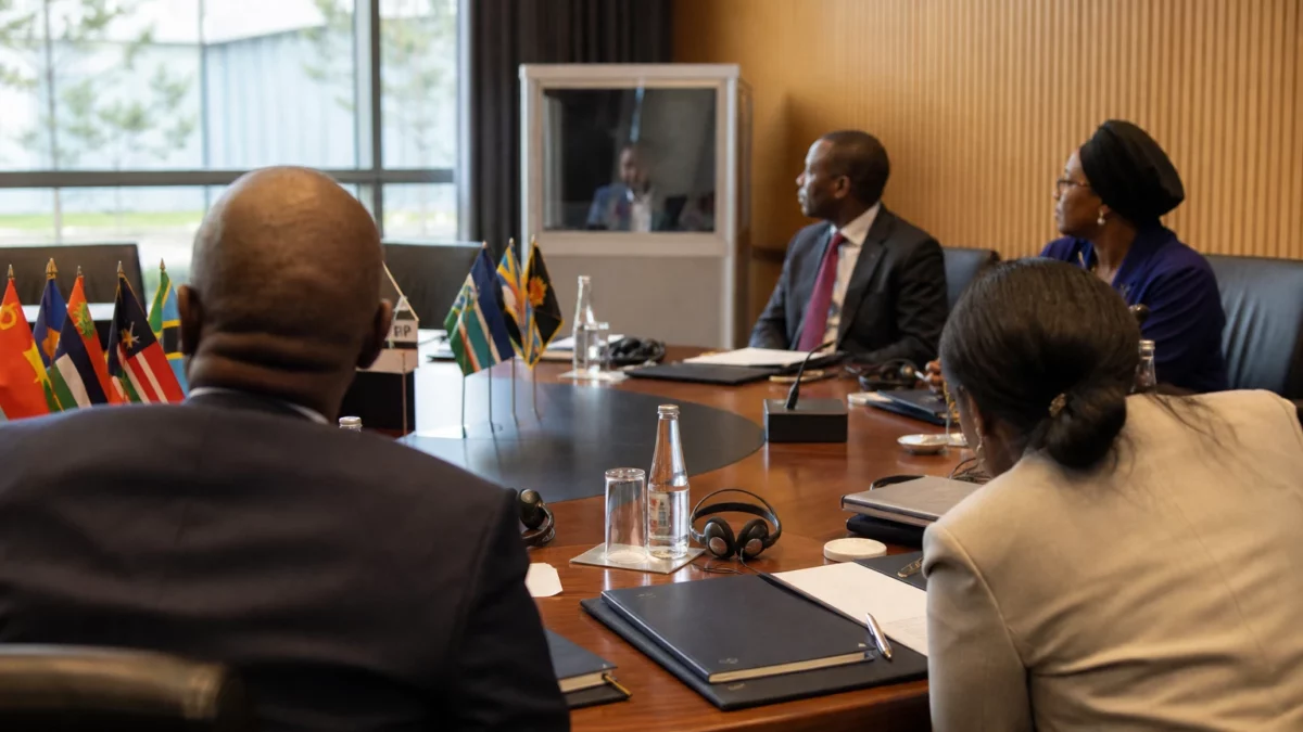 Comment la traduction redonne une place centrale aux voix africaines entre langues, droits et mémoire