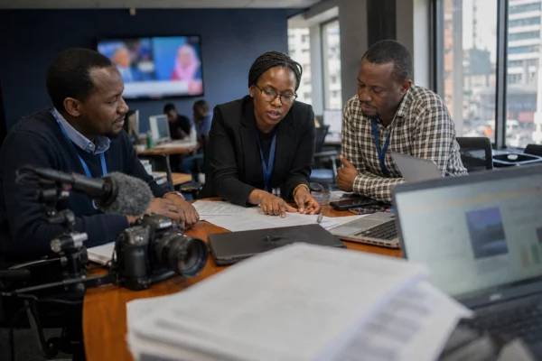VIH en Afrique : les coupes budgétaires menacent les progrès, malgré des outils de prévention déjà disponibles