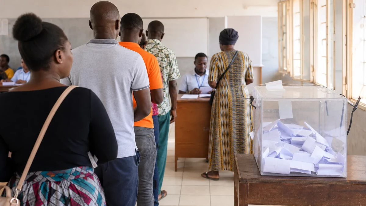 En Afrique, l’IA industrialise la cybercriminalité et met les services d’enquête face à une fraude plus rapide