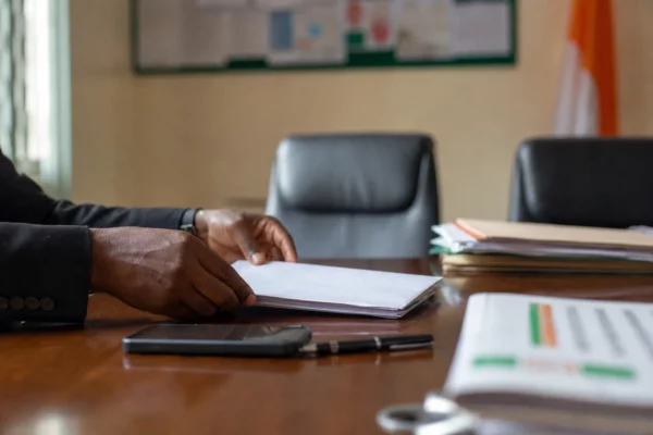 En Côte d’Ivoire, le retour d’Hervé Renard relance le débat sur la continuité après le sacre de la CAN