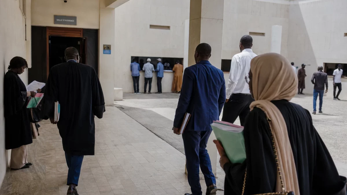 Au Sénégal, la répression des personnes LGBT+ s’étend et transforme la justice en instrument de dissuasion publique