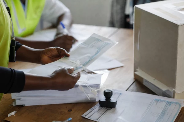 À Lusaka, le dépouillement sous tension teste la crédibilité du vote zambien et la patience de l’opposition