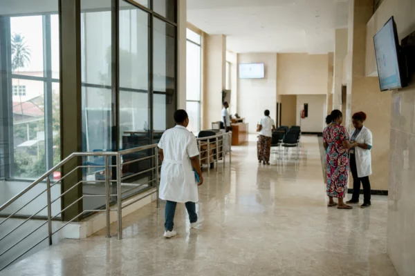 Ebola en RDC : la flambée gagne du terrain malgré une riposte freinée par les conflits à l’Est