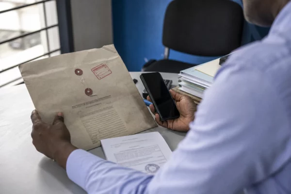 Au Cameroun, le faux décret à la CRTV relance les doutes sur la sécurité des actes d’État à Yaoundé