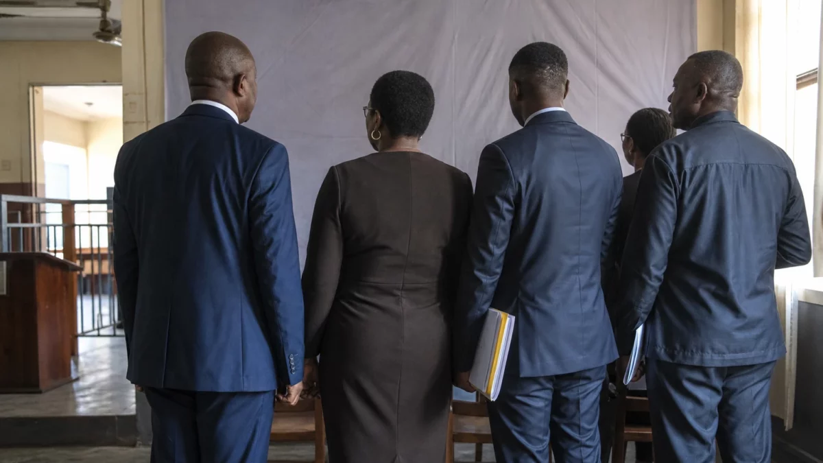 En RDC, la défense de Tshiwewe fait vaciller la procédure et met le CNC face à ses limites légales