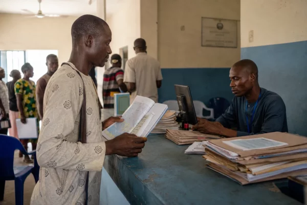 Au Nigeria, Orimedu révèle le coût humain de l’érosion côtière sur les villages de pêcheurs de Lagos