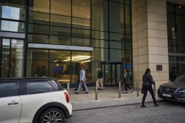 Johannesburg veut capter la valeur de la raffinerie Dangote alors que Lagos prépare une IPO panafricaine