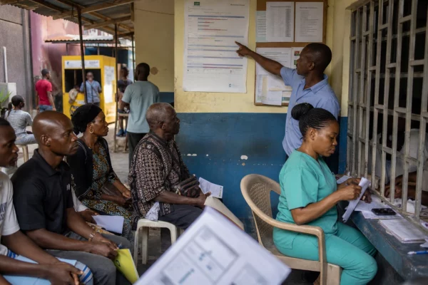 En RDC, la riposte à Ebola se heurte à la dispersion des financements entre bailleurs et à la bataille du pilotage