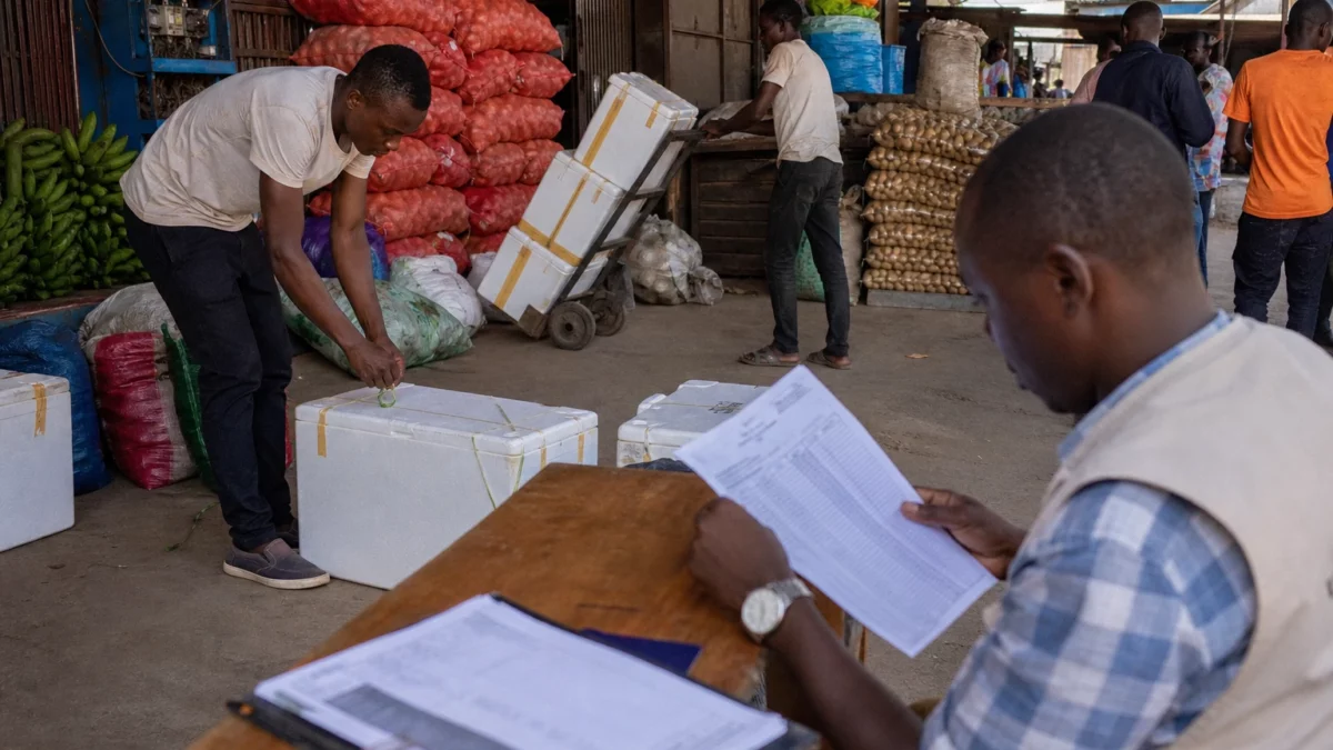 En RDC, la vaccination contre Ebola cible Kisangani pour freiner une flambée qui menace de s&rsquo;étendre