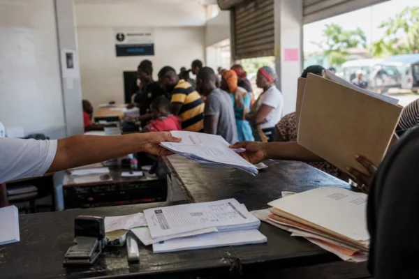 À Mayotte, Édouard Philippe fait de l’immigration le test central de sa ligne sécuritaire pour 2027