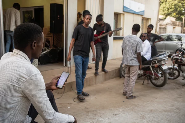 En Afrique centrale, la musique se vend encore au concert pendant que les droits d’auteur peinent à rapporter