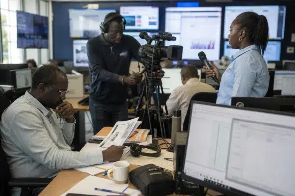 Au Sénégal, le flou sur les élections locales révèle la fracture entre Diomaye Faye et Ousmane Sonko