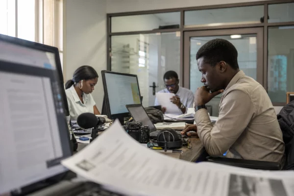 Au Sénégal, la bataille sur la transparence bloque encore les réformes voulues par la majorité à Dakar