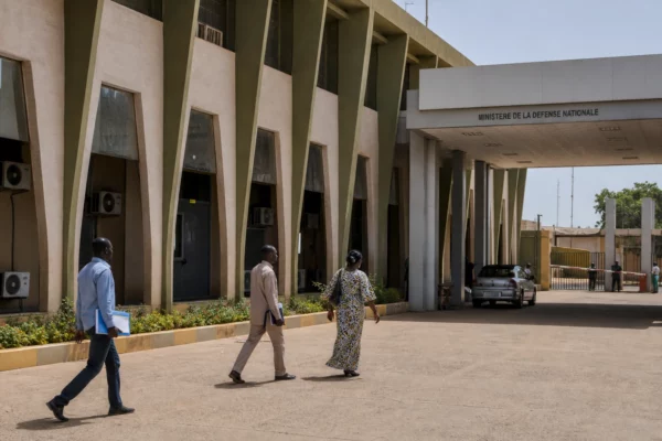 À Niamey, la mutinerie révèle les fractures d’une armée censée incarner la stabilité du Niger sous la junte