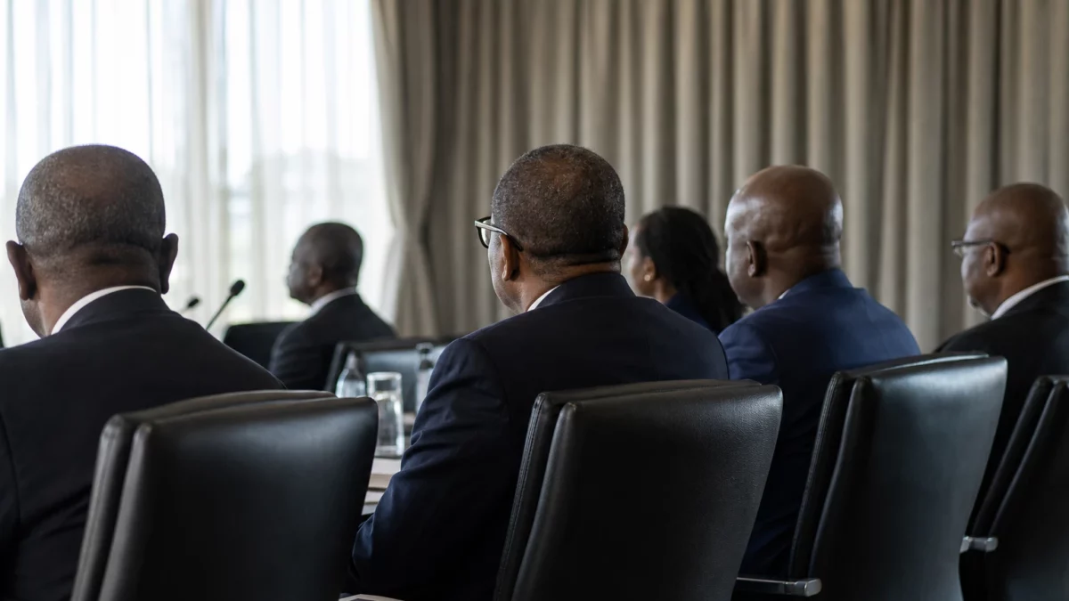 Au Nigeria, Femi Otedola vise la majorité de First HoldCo malgré la barrière réglementaire