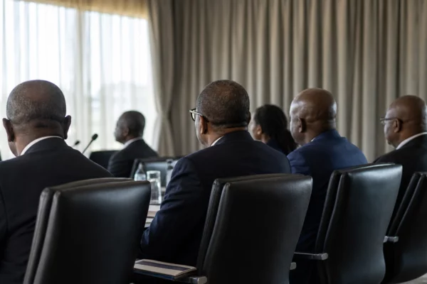 Au Nigeria, Femi Otedola vise la majorité de First HoldCo malgré la barrière réglementaire