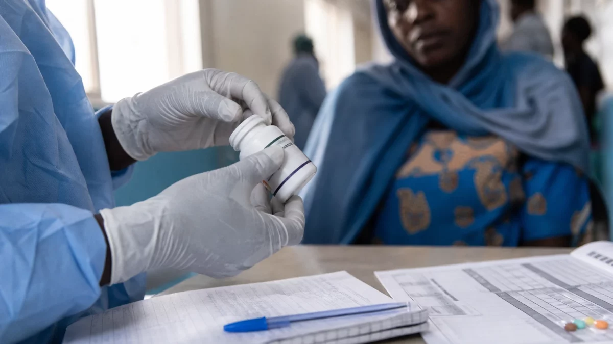Parkinson en Afrique : quand le diagnostic tardif et la stigmatisation transforment la maladie en combat quotidien