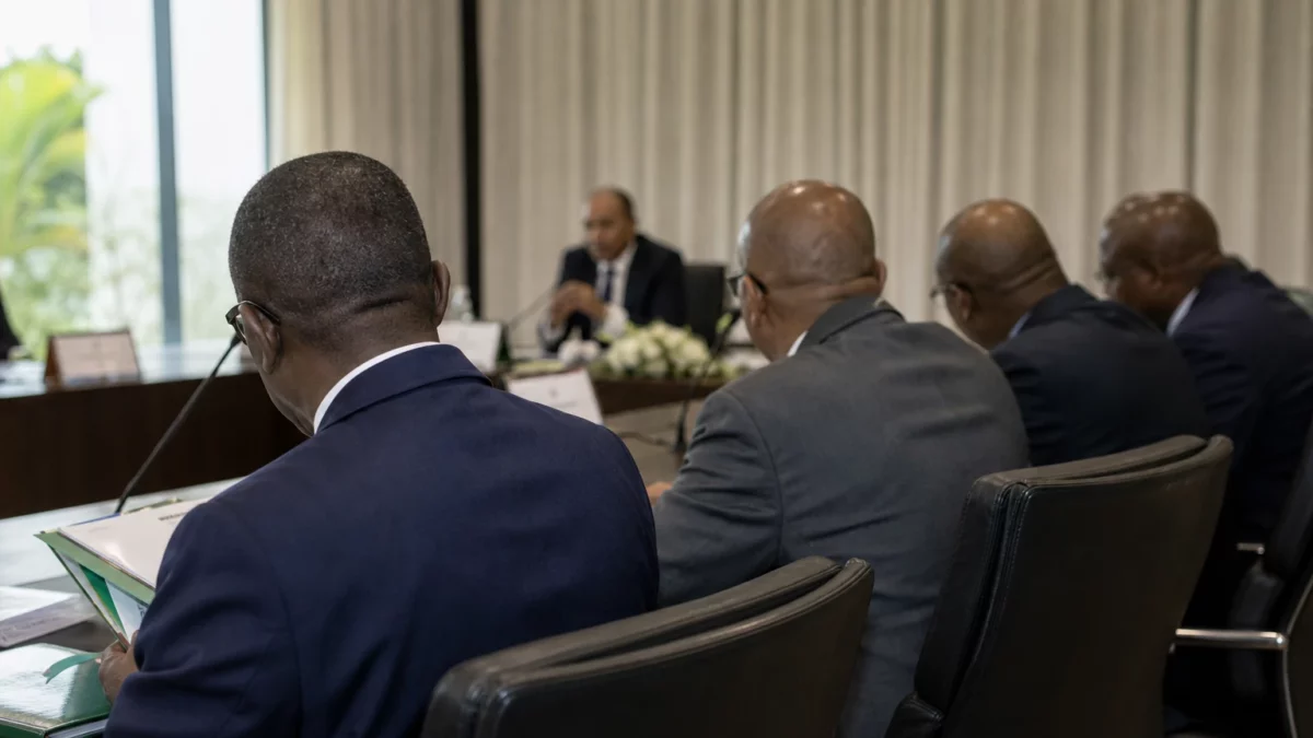 À Rabat, la crise FIFA s’aggrave après le licenciement de Kevin Lamour et expose le poids du Maroc dans l’élection 2027