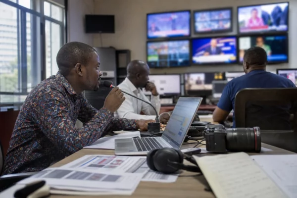 En RDC, Tshisekedi lance un dialogue provincial sous tension et exclut les armes du débat politique